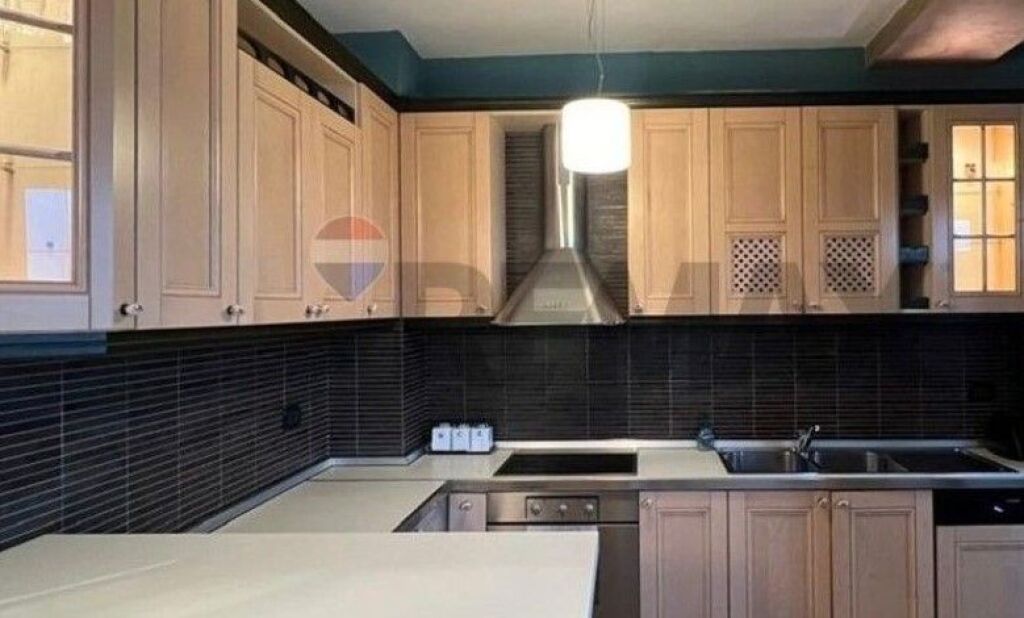 Shitet apartament 2+1+2 tek Zogu i Zi  ID:530201042-217