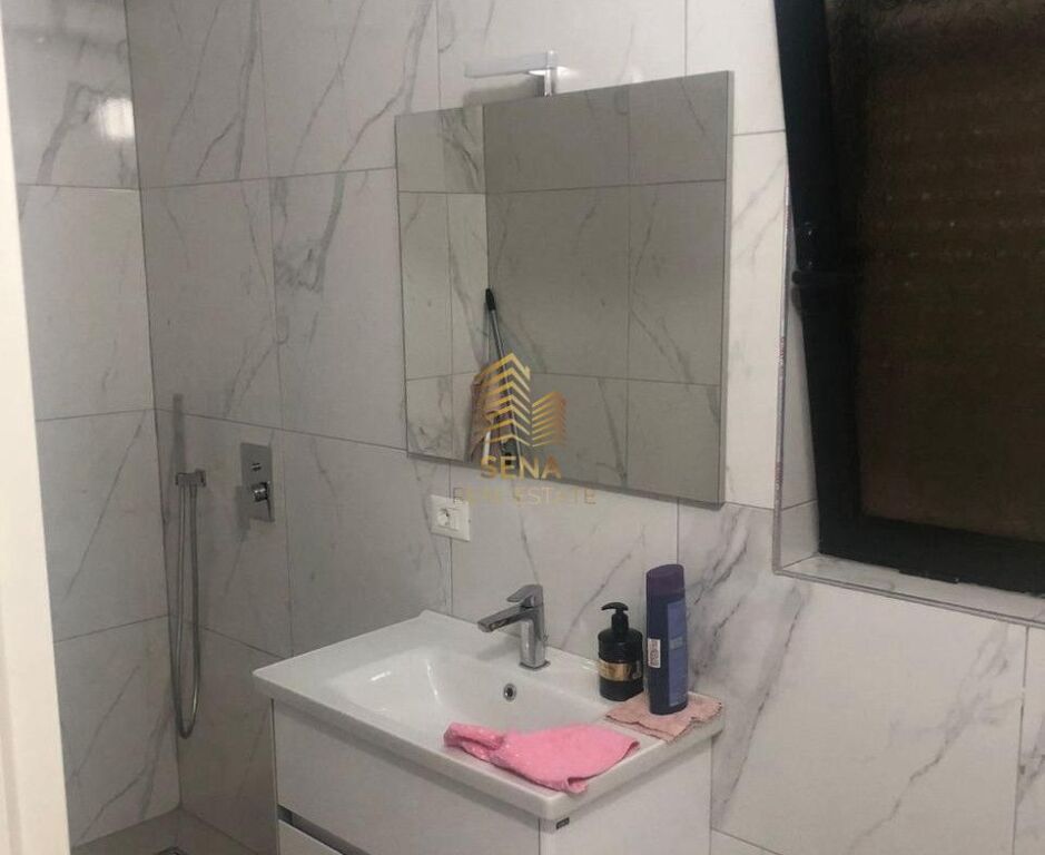 Shitet, Apartament 3+1+2+Blk, Rruga e Dibres, 273,000 Euro