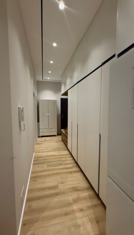 APARTAMENT 1+1 ME VERANDË PËR SHITJE | KODRA E DIELLIT 18500000 lek