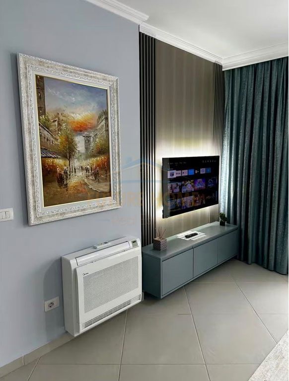 Qira, Apartament 1+1+Post Parkimi, Rruga e Barrikadave, Tiranë.