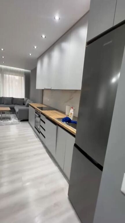 Shitet Apartament 2+1+2 i mobiluar tek ish fusha e aviacionit