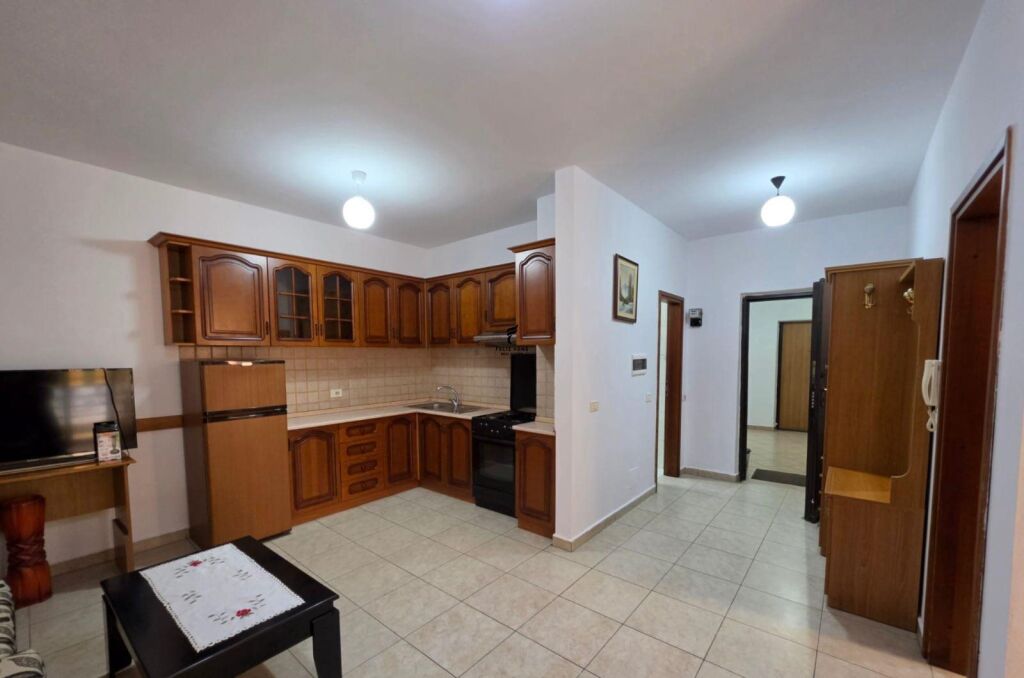 APPARTAMENTO IN AFFITTO 1+1 VIALONE ZOGU I PARE 55.000 LEKE FH-92914