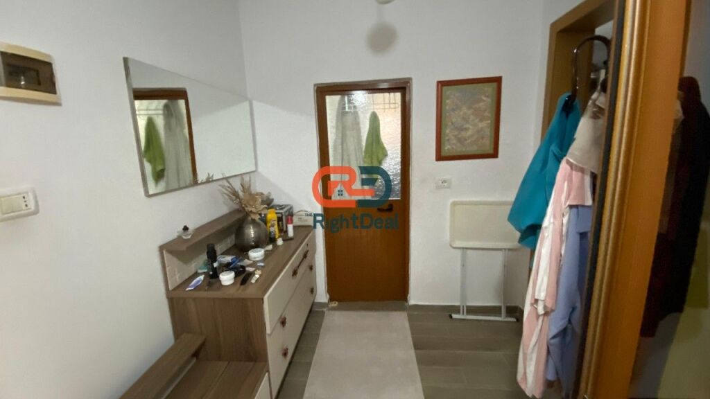 Ne Sauk, Shitet Shtepi Private Ideale Per Banim!!