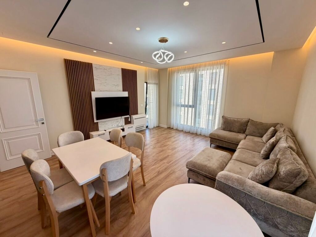 📣 QERA Apartament 3+1+2 📍 Rezidenca Erli, Prane UET, Porcelan 🛣️ Rruga “Xhanfize Keko” ✨