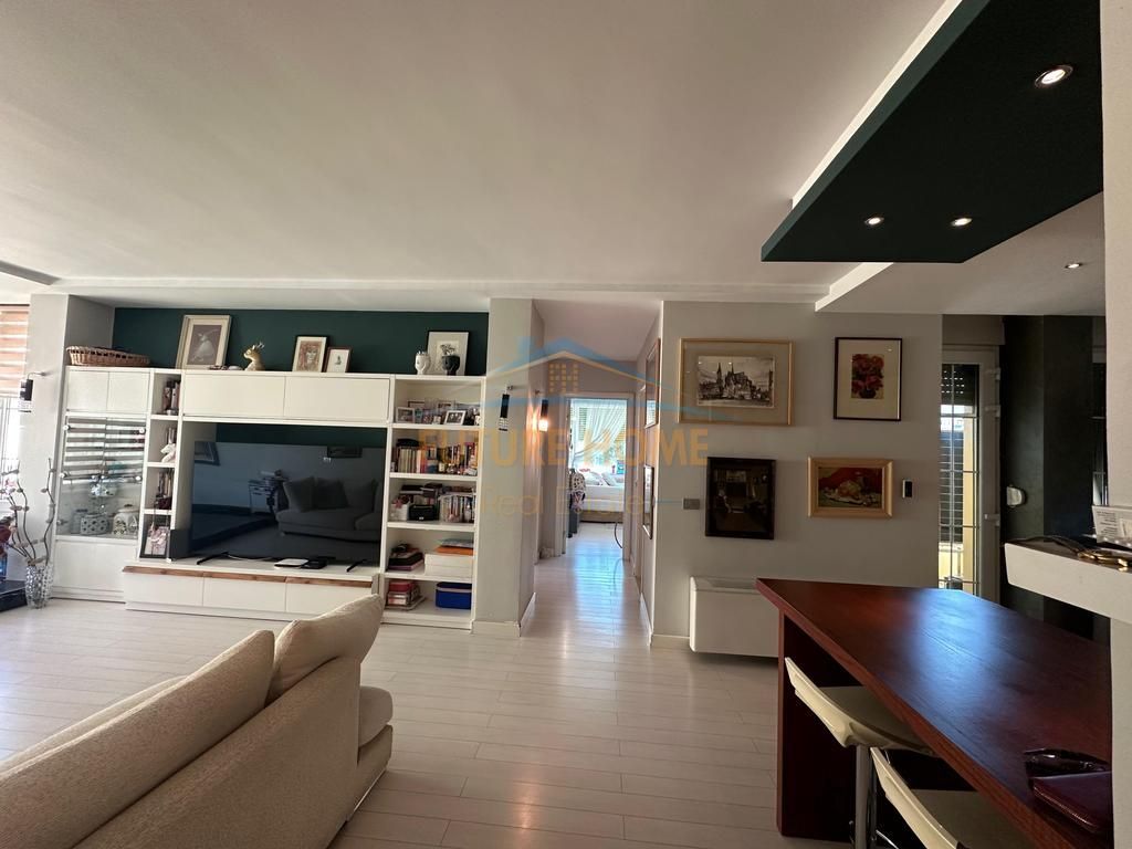 Qira,Apartament 2+1, Rruga Elbasanit. PLUS53683