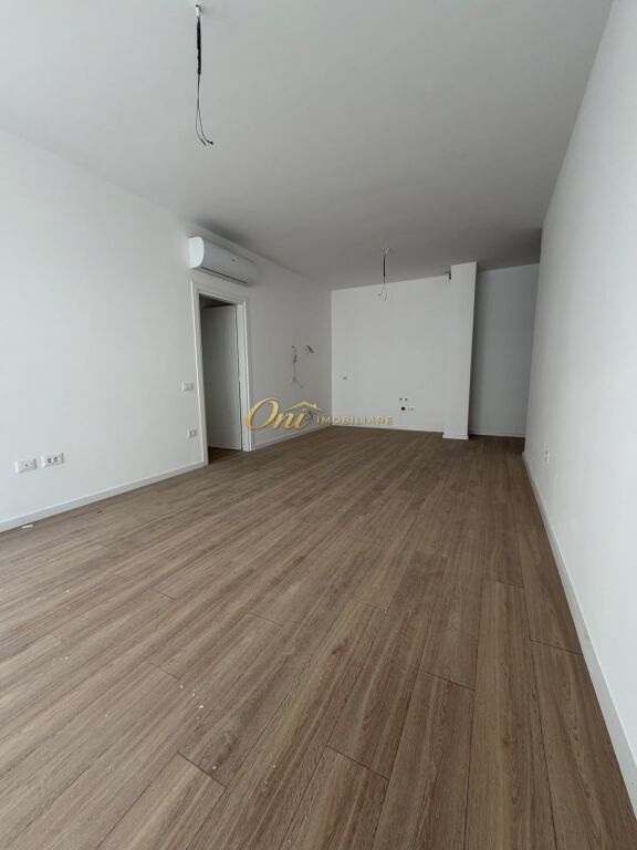 PARIS MUNICIPALITY, OFFICE SPACE FOR RENT