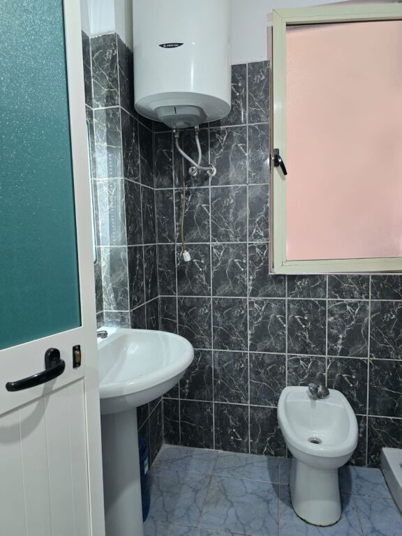 Apartament me qera 2+1 te Irfan Tomini