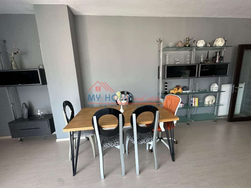 Apartament 2+1 me qera Komuna e Parisit Tirane