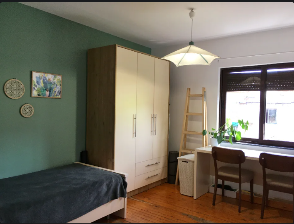 Apartament 2+1 me Qira Rruga e Durresit Tirane
