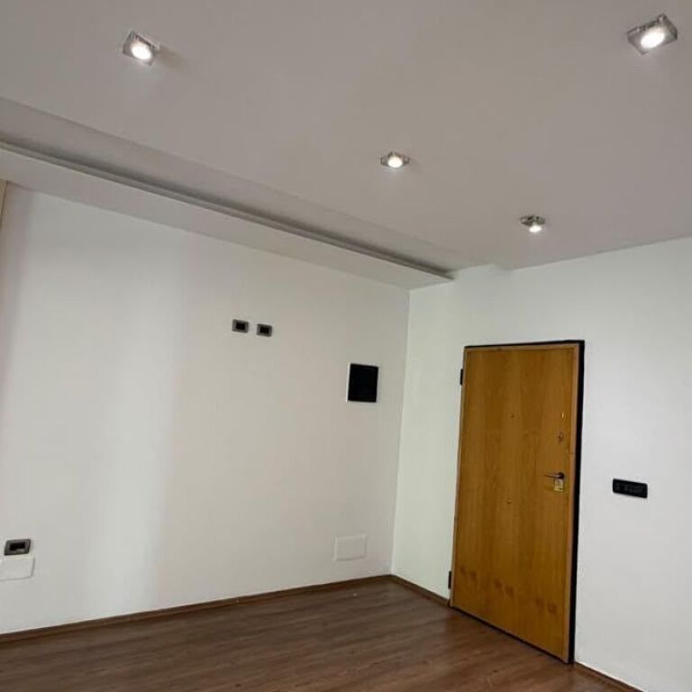 🏢✨ LOCALE UFFICIO IN AFFITTO – VICINO AL TRIBUNALE DISTRETTUALE ✨