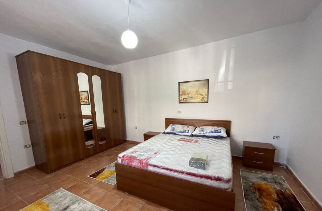 Qera | Shtëpi private 1 + 1 | Shkozë | 400 €/muaj