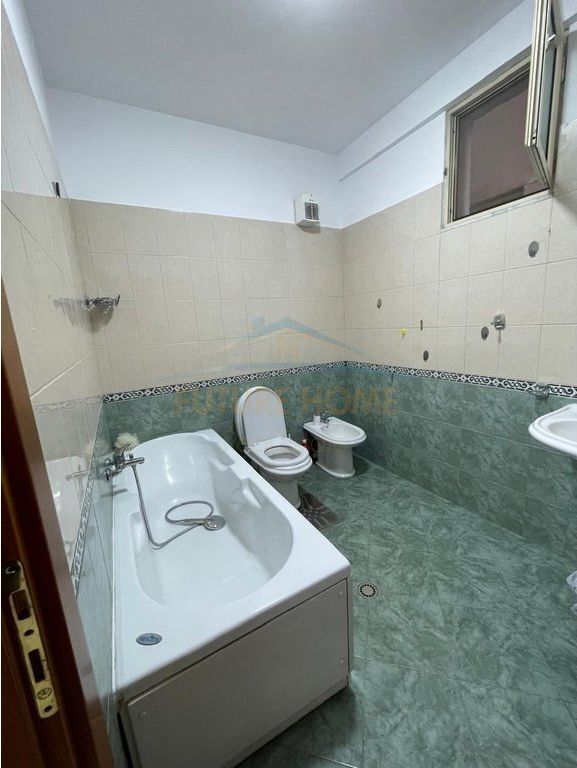 Qera, Apartament 2+1+2+parkim, Don Bosko, Tiranë.