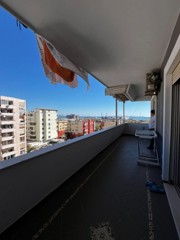 Apartament per qera tek Ujsjellesi Durres