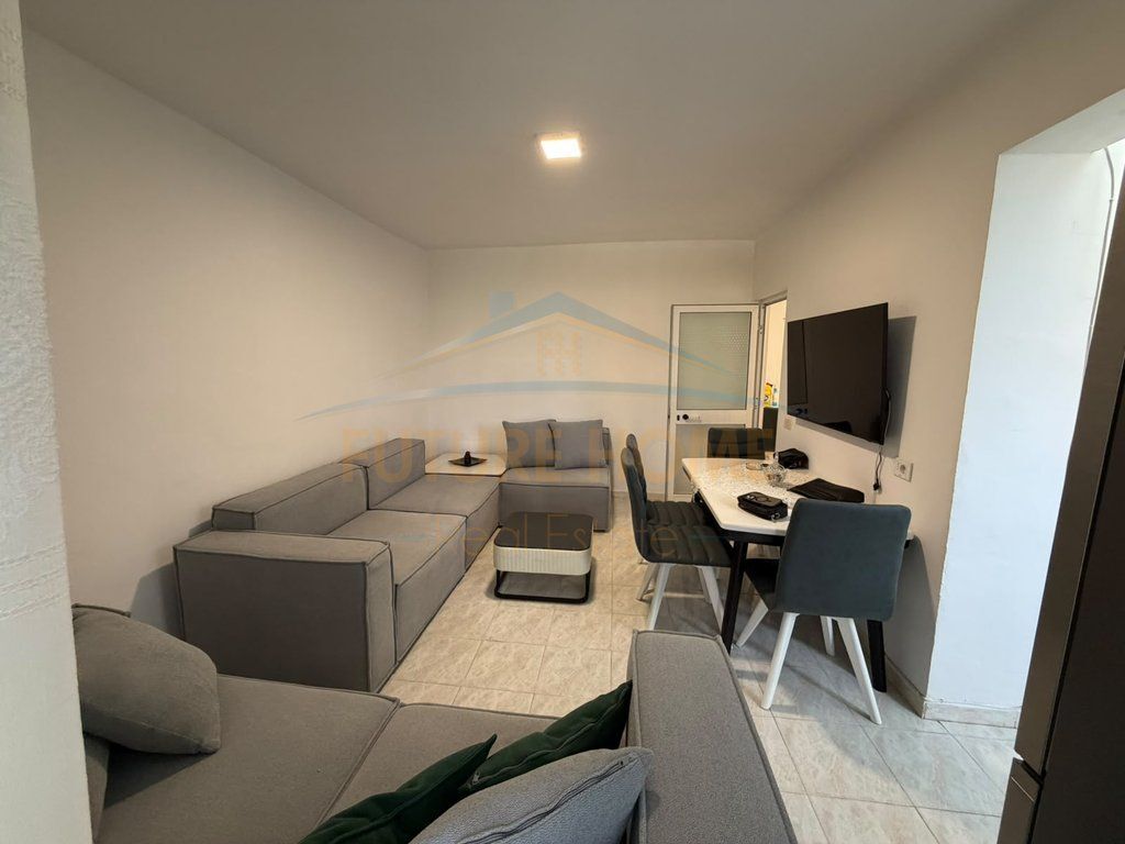 For sale, 2+1 apartment, Fresk, Tirana. 