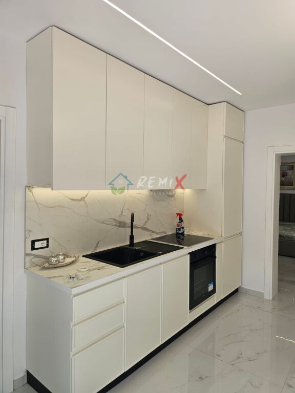🏡 APPARTAMENTO 2+1 IN AFFITTO – VICINO ALLA CASERMA DEI POMPIERI, DURRËS!