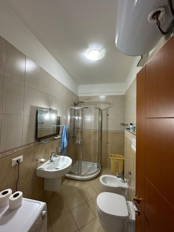 JEPET ME QIRA APARTAMENT 1+1 – RRUGA BOGDANËVE