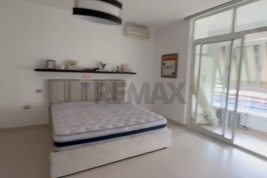 Jepet Apartament 2+1+2 , Komuna e Parisit!