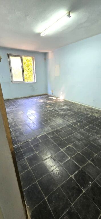 Appartamento 2+1 in vendita in via Kavajes vicino a Tirana Garden Building a Tirana  ID 5546