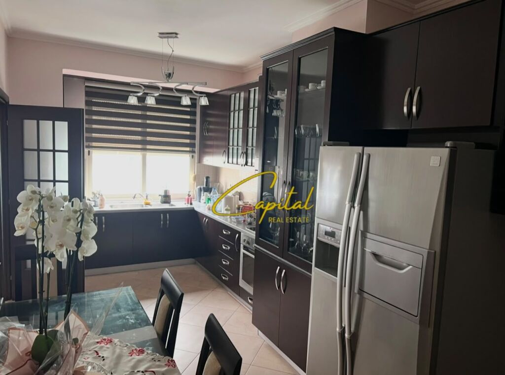APPARTAMENTO IN AFFITTO 3+1 COMUNE DI PARIGI 85.000 LEKE