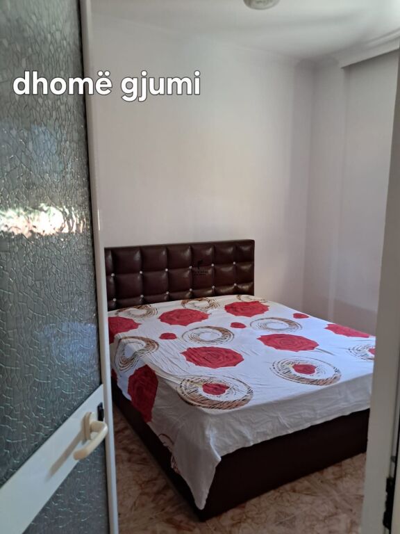 APARTAMENT ME QERA 2+1 RRUGA KAVAJES 55.000LEK FH-93032