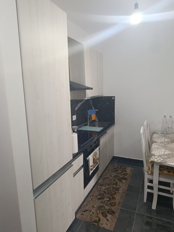 Rent | Apartament 1 + 1 | Rruga 5 Maji | 500 €/month