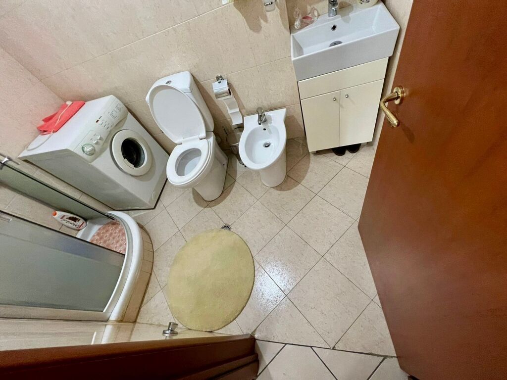 🏠 SHITET Apartament 3+1 📍 Rruga e “Kavajes” ✨