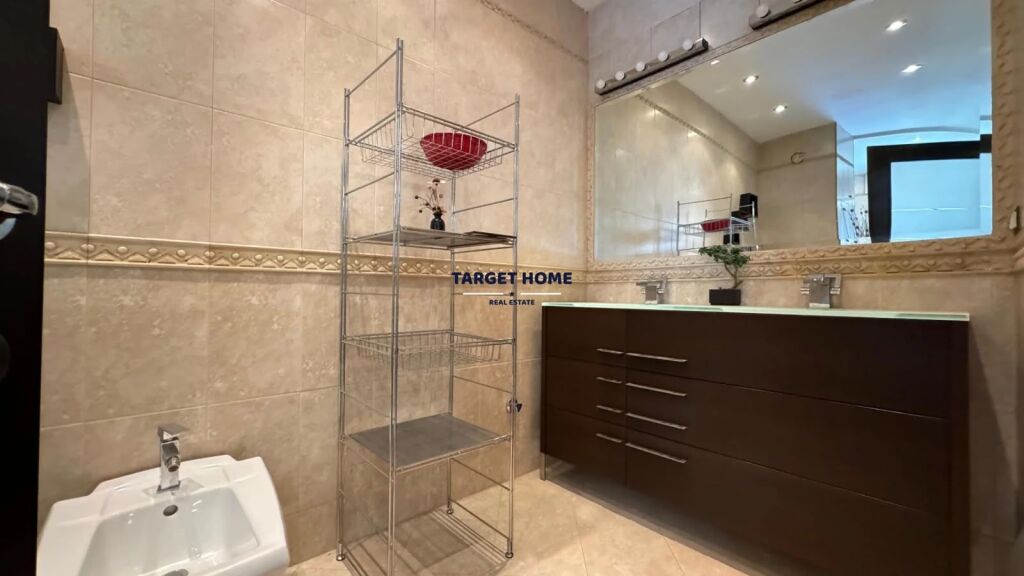 Apartament 2+1 me qira tek Komuna e Parisit!