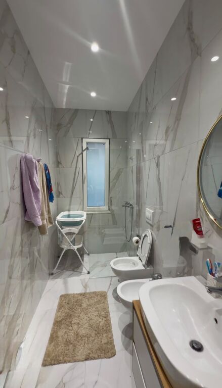 APARTAMENT 1+1 ME VERANDË PËR SHITJE | KODRA E DIELLIT 18500000 lek
