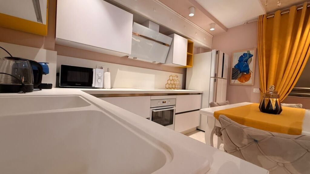 2+1 APARTMENT FOR SALE NEAR THE ZOOLOGICAL GARDEN