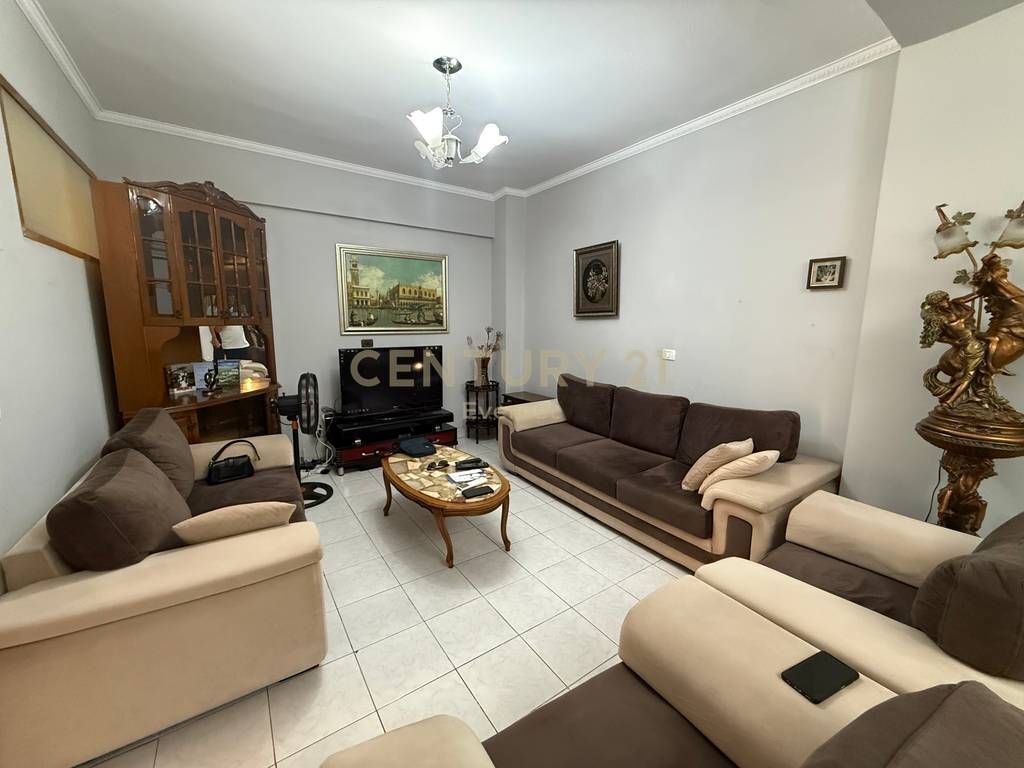 VIA DRITAN HOXHA, APPARTAMENTO 2+1 IN AFFITTO 630 € /Mese