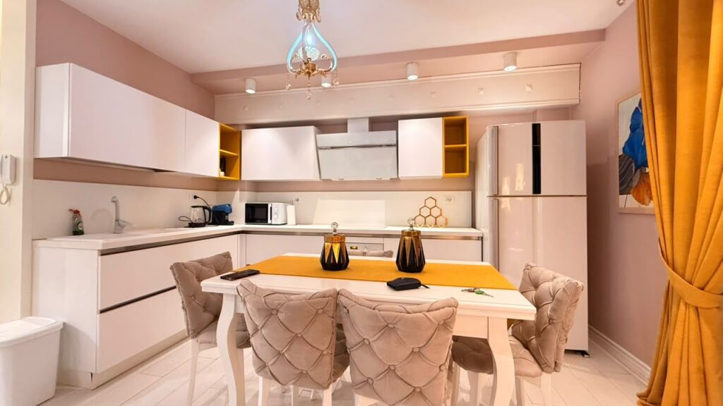 2+1 APARTMENT FOR SALE NEAR THE ZOOLOGICAL GARDEN