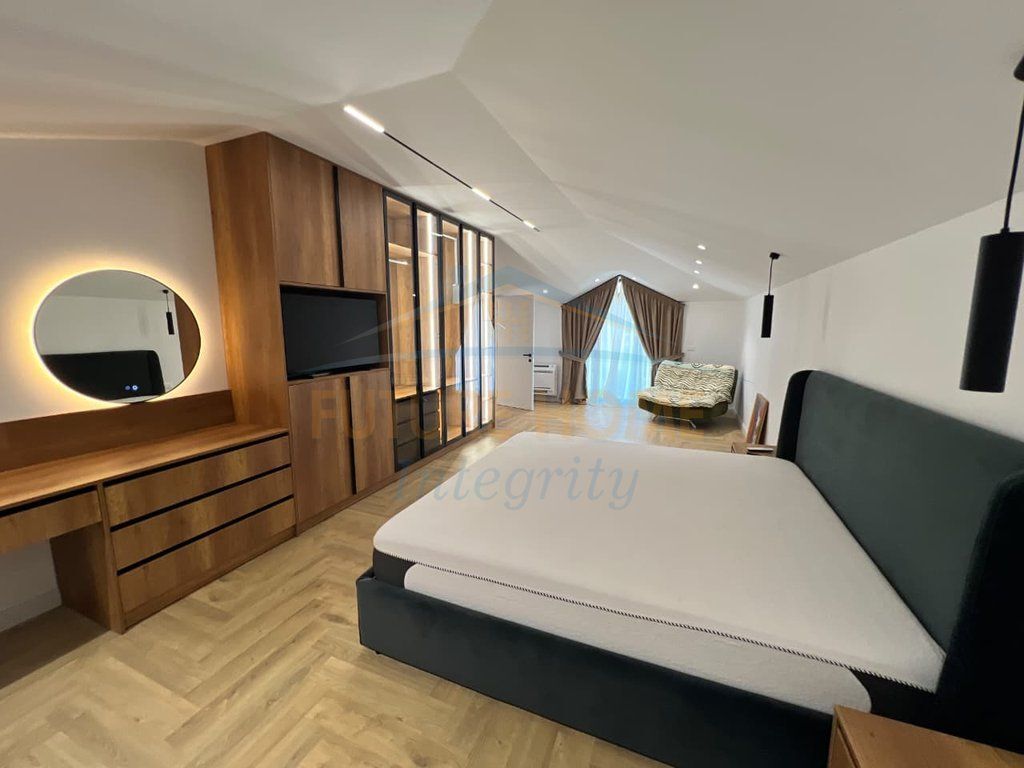 For rent, 2-Storey Villa+3 Parking Spaces, Old Sauk, Tirana.