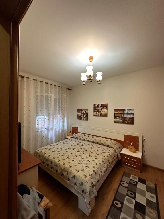 JEPET ME QIRA APARTAMENT 1+1 – RRUGA BOGDANËVE