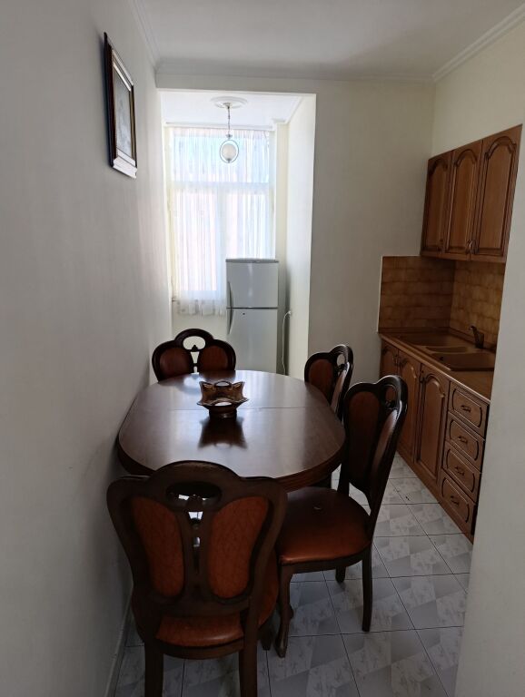 Affitto | Apartament 2 + 1 | Ali Demi | 650 €/mese