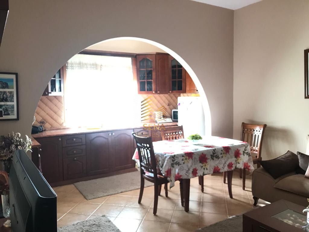 In vendita, Villa su 2 piani, Porcellana, 250.000 Euro