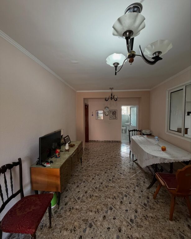 💥Shitet apartament 2+1 prane shetitores Josif Budo,Kavaje💥