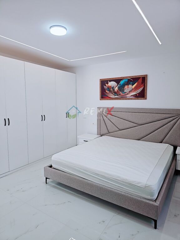 🏡 AFFITTASI – SUPER APPARTAMENTO 2+1 VICINO ALLA CASERMA DEI POMPIERI, DURRËS