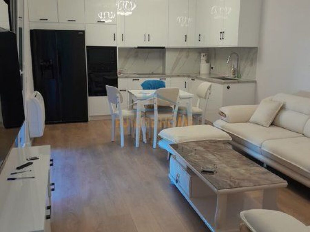 Shitet, Apartament 1+1 Urban Residence, Paskuqan. Tiranë