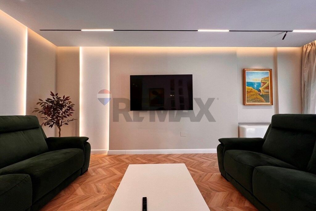 Apartment for rent 3+1+2 in the Nobis Complex!