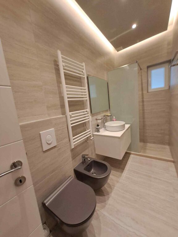 JEPET ME QIRA | APARTAMENT 1+1 - Rruga e Kavajes