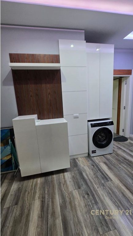 JEPET ME QIRA APARTAMENT 2+1+PARKIM NE SAUK 650 € /Muaj