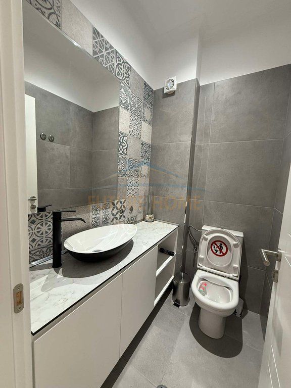 We have a 2+1+2 Apartment for Rent.