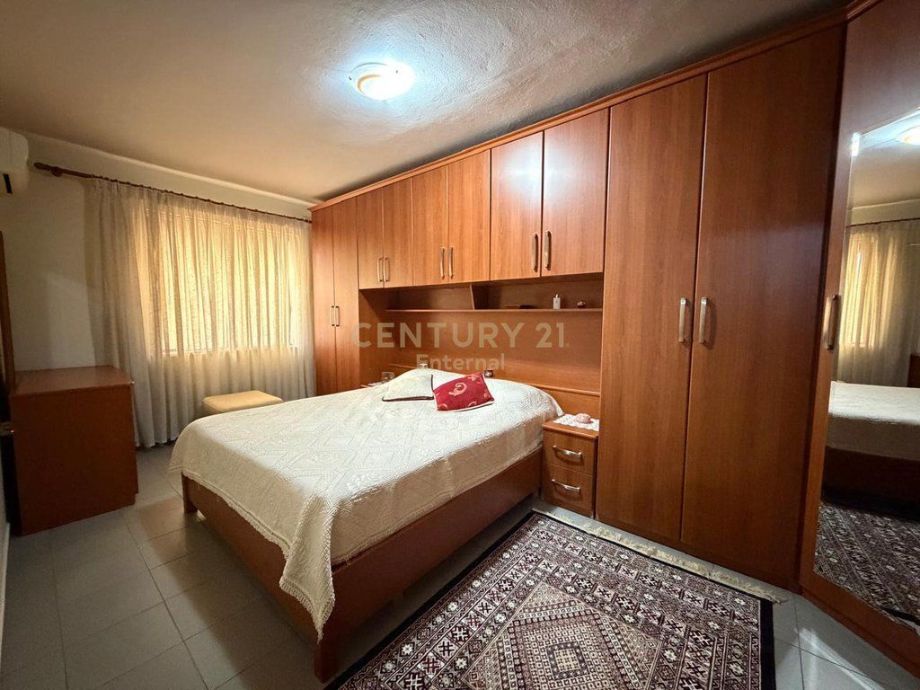 APARTAMENT 2+1 ME QIRA – PRANË MINISTRISË SË JASHTME