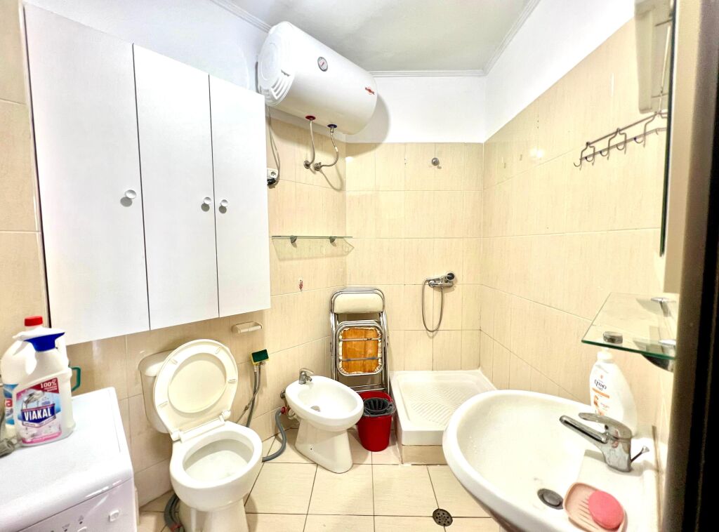 For Rent: 2+1 + 2 Balconies 📍 Opposite Kristal Center (At Big Market) - 60,000 Lek/Month - 5th Floor || Area: 112m²