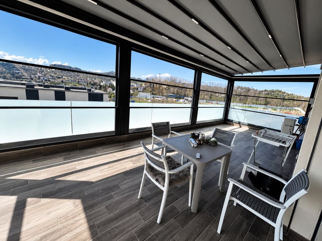 Rent 3+2 lux + 2 parking , Teg