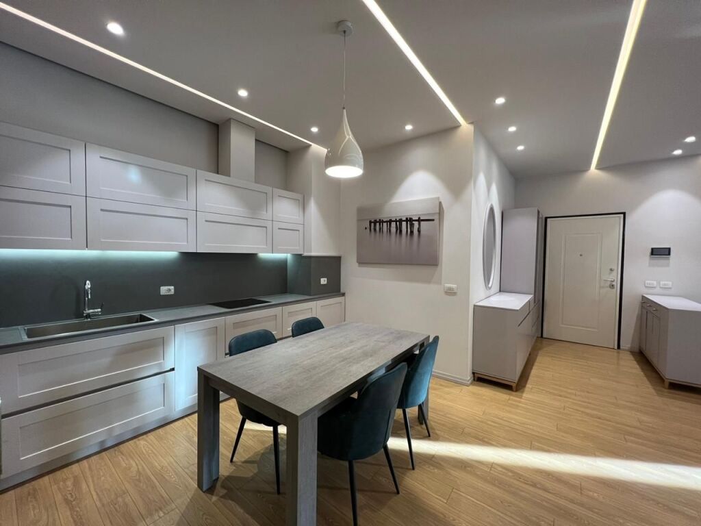 Apartament 3+1+2 per qira , Kompleksi Delijorgji !