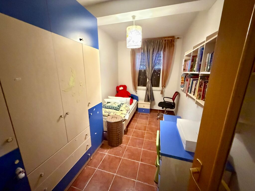 📣 AFFITTO Appartamento 2+1 📍 Via “Islam Alla”, Vicino alla Scuola “Konferenca e Pezes” ✨  