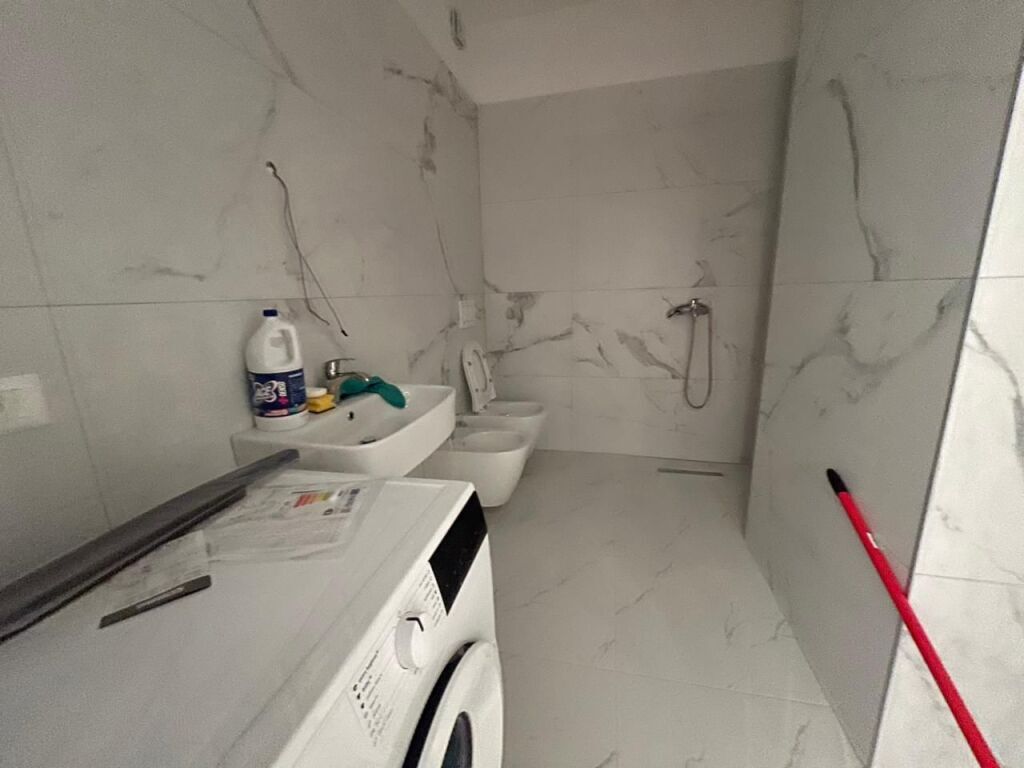 Qera ,Apartament 1+1 Rruga Jordan Misja, Tirane