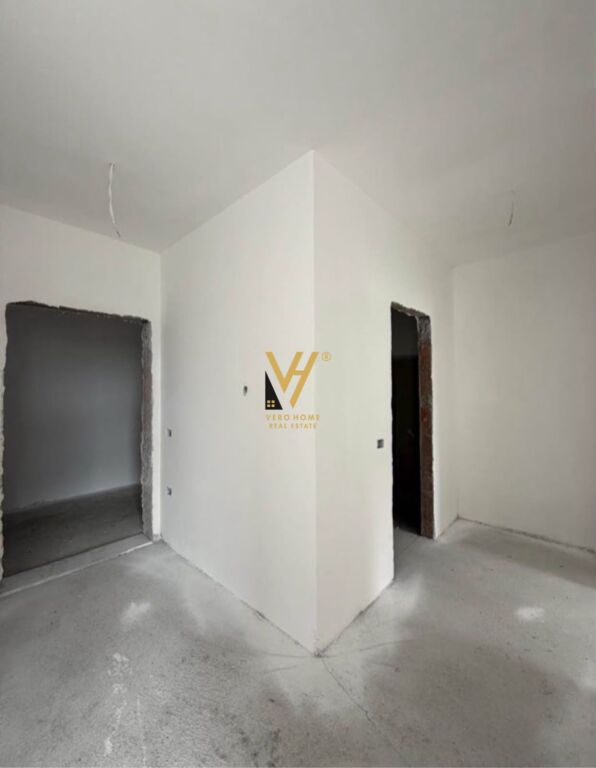SHITET APARTAMENT 1+1+BLK TE PLATINIUM 2, PASKUQAN 8.500.000 LEKE