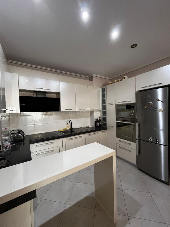 Apartament per qera tek Ujsjellesi Durres